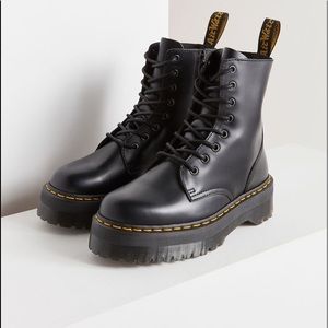 Jadon Platform Doc Martens
